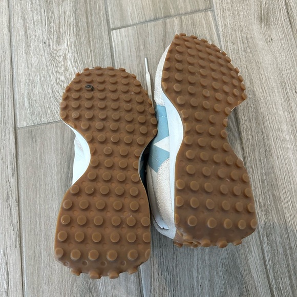 New Balance White and Light Blue Athletic Shoes - Picture 4 of 5